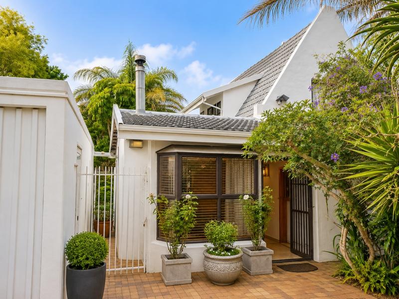 4 Bedroom Property for Sale in Beach Estate Western Cape